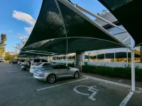 Cresta Thapama Hotel - parking