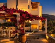 Golden Bay Apartments-Garden Haven - 3-Star