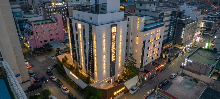 Denbastar Hotel in Myeongseo Hoteles en Changwon-si