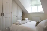 Perfect Booking 3 Bed Home With Beautiful Garden - Homestay