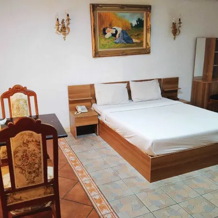OYO 75466 13 Coins Bang Yai Hotel Отели рядом с достопримечательностью «Торговый центр Central Plaza WestGate»