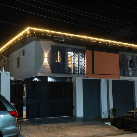 Lusso Court Shortlet Apartment