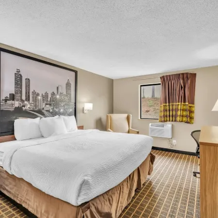 Super 8 by Wyndham Warner Robins