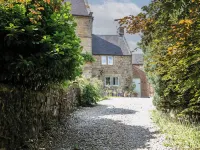 Green Farm Cottage - parking