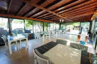 Kutberk Hotel Kemer - Bed and breakfasts