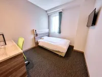 Smile Hotel Takaoka Ekimae - parking