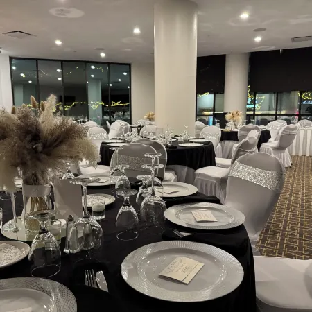 The Royal Anne Hotel