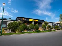 Super 8 by Wyndham Prince George - breakfast