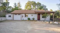Vita Amorosa by Avantstay Gated Cottage + Oak & Vineyard Views Near Paso Robles - 3-Star