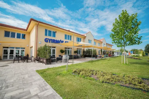 Gyirmót Sport & Wellness Hotel - Pools