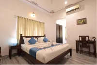 Atulya Niwas - Aravali Views - con vista montagne