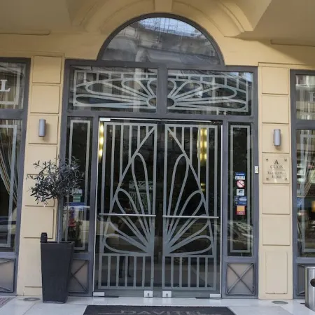 Davitel - Tobacco Hotel