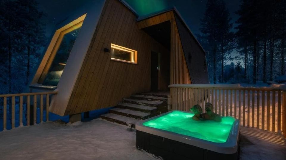 Lapland Glow Hotel Chalets
