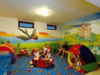 Creta Hotel - 2-Star