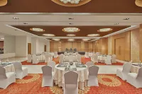 Four Points by Sheraton Hotel & Serviced Apartments, Pune - Kitchen