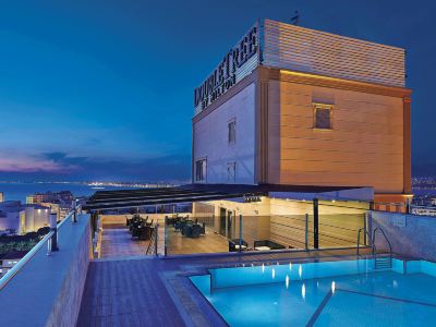 DoubleTree by Hilton Izmir - Alsancak