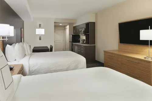 TownePlace Suites Oshawa - 3 Sao