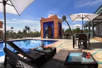 Pavillon du Golf -Palmeraie Suites - インフィニティプール