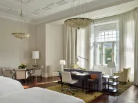 Four Seasons Hotel Gresham Palace Budapest - Luxury