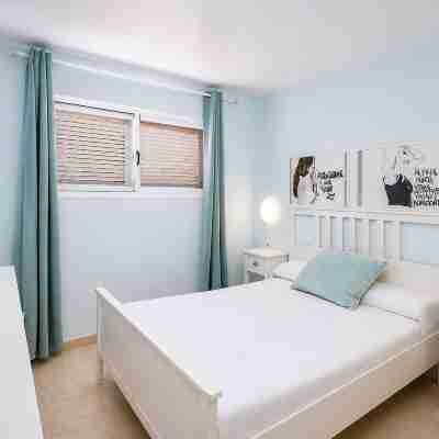 GuestReady - Renovated Retreat with Communal Pool Rooms
