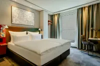 Motel One Köln-Mediapark - Parvekkeita