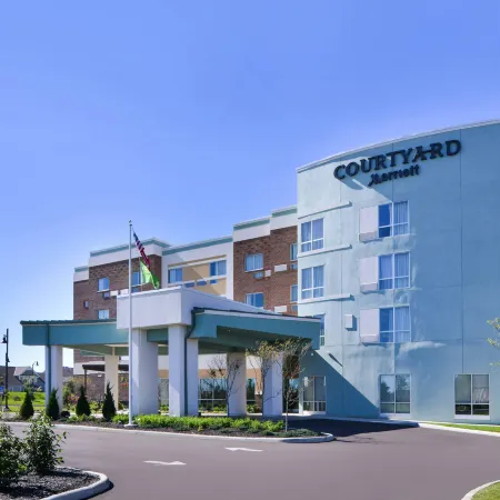 Courtyard Columbus Grove City