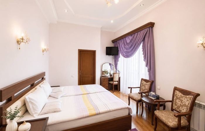 Christy Hotel