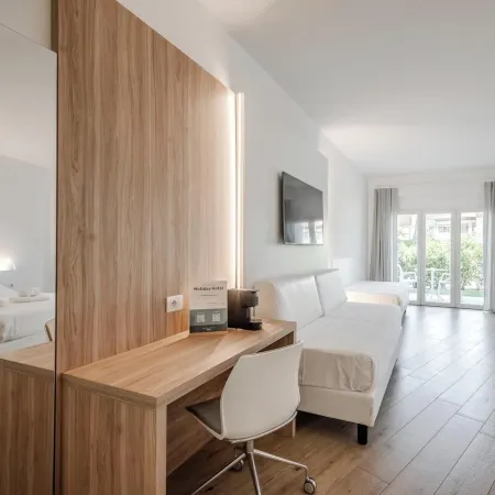 Hotiday Room Collection - Tirrenia