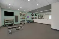 Tru by Hilton Troy Detroit - Gym