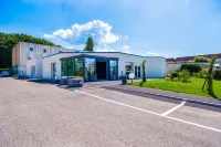 Kyriad Annemasse - Geneve - parking