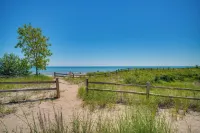 3 Mi to Point Beach State Forest: Gem w/ Fire Pit - 3-Star