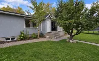 Family House with Httb Playgr BBQ Firept - Pensions
