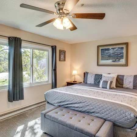 Walk to Ski Resort! Sugar Mtn Haven w/ Lake Views