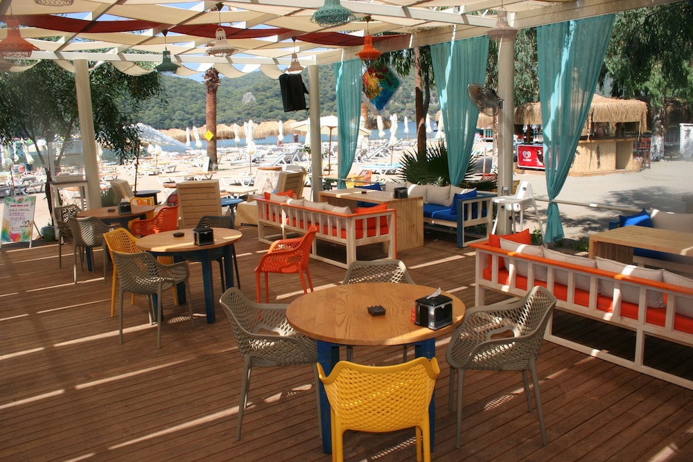 Sugar Beach Club