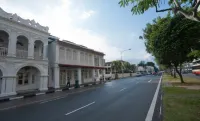 The Sultan Hotels near Masjid Sultan Mosque