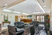 Econo Lodge Inn & Suites Marietta Hotels in Marietta
