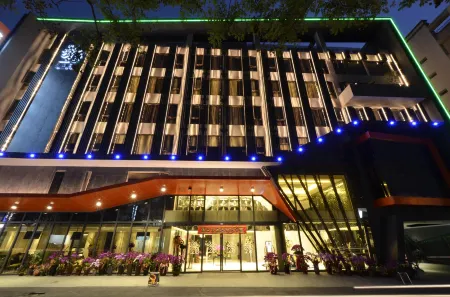 Puli Ease Hotel Отели рядом с достопримечательностью «Chung Tai Chan Monastery»