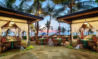 Legian Beach Hotel