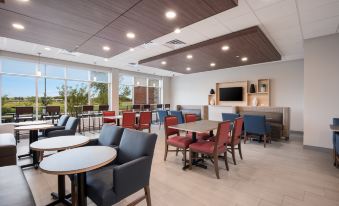 Holiday Inn Express & Suites Chicago - Hoffman Estates