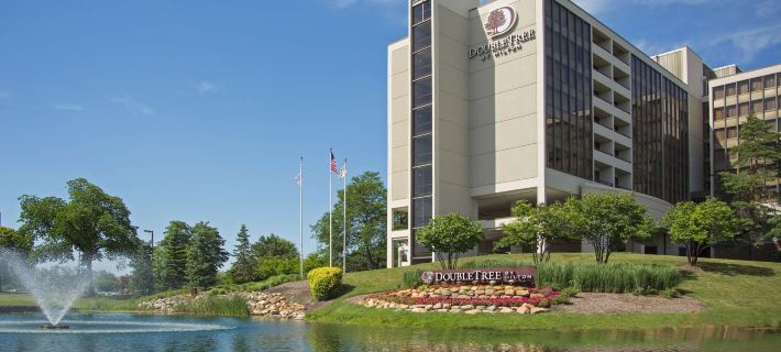 DoubleTree by Hilton Chicago - Oak Brook Hotels in DuPage County