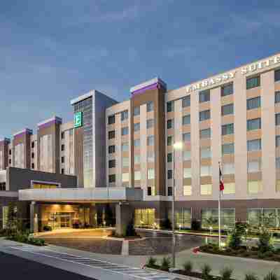 Embassy Suites College Station Hotel Exterior