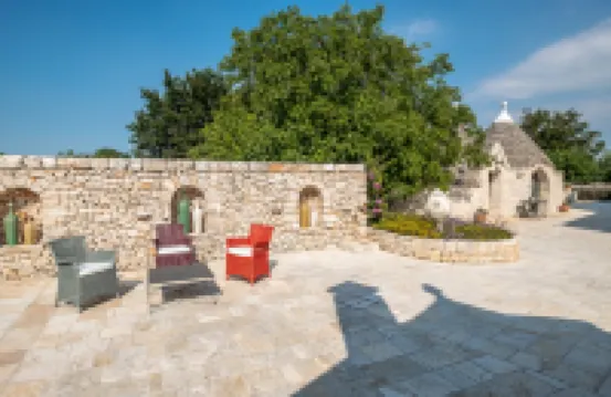 Romantic Trullo in Ancient Farm with Pool and Tennis Court