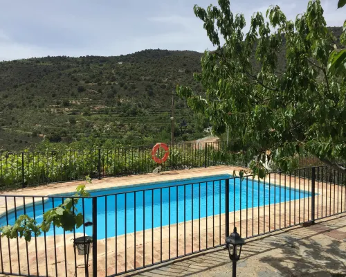 Romantic House for 2 People with Jacuzzi Hotels in Laroya