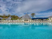 Ogunquit Hotel and Suites Hotels near Ogunquit Beach