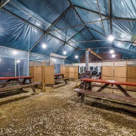 Daebudo Sea and Pine Pension (Pool) Отели рядом с достопримечательностью «Загородный клуб Island»