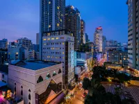 La Petite Salil Sukhumvit 11 Hotel dekat Dermaga Witthayu