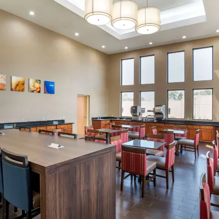 Comfort Suites