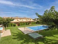 Tramuntana Hotels near Torre de Montgo