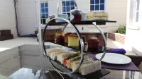 CBH Avisford Park Hotel - 조식 운영