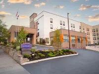 Hampton Inn & Suites Seattle-Downtown Hotels near Kenmore Air Harbor Seaplane Base